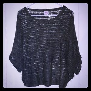 Short sleeve sweater